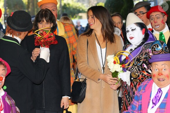 La princesse Stéphanie de Monaco et sa fille Pauline Ducruet arrivent pour assister à la 4e représentation du 40e Festival International du Cirque de Monte-Carlo au chapiteau de Fontvieille à Monaco, le 17 janvier 2016. © Olivier Huitel/Pool Monaco/Bestimage