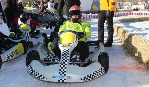 Le prince Albert II de Monaco en kart - World Stars Ski Event au profit de l'association AS Star Team for Children le 16 janvier 2016 à Auron.
