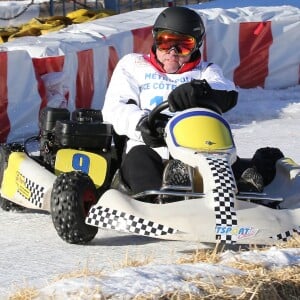 Le prince Albert II de Monaco en kart - World Stars Ski Event au profit de l'association AS Star Team for Children le 16 janvier 2016 à Auron.