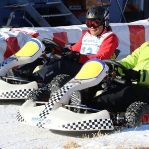 Le prince Albert II de Monaco en kart - World Stars Ski Event au profit de l'association AS Star Team for Children le 16 janvier 2016 à Auron.