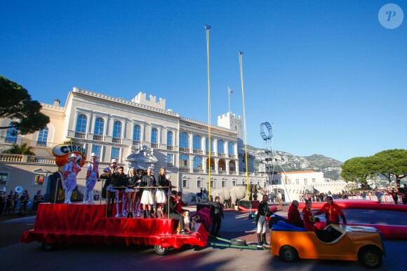 La princesse Stéphanie de Monaco était ravie de pouvoir proposer au public l'Open Air Circus Show, une parade et une réprésentation de cirque gratuite dans la ville, à Monaco le 16 janvier 2016, pour fêter les 40 ans du Festival International du Cirque de Monte-Carlo. © Bruno Bebert / Bestimage