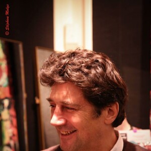 Bruno Madinier, lors de la soirée de clôture de l'exposition d'Anne Mondy, Accords Croisés by Papertorn, au Dedar Showroom à Paris, en décembre 2015.