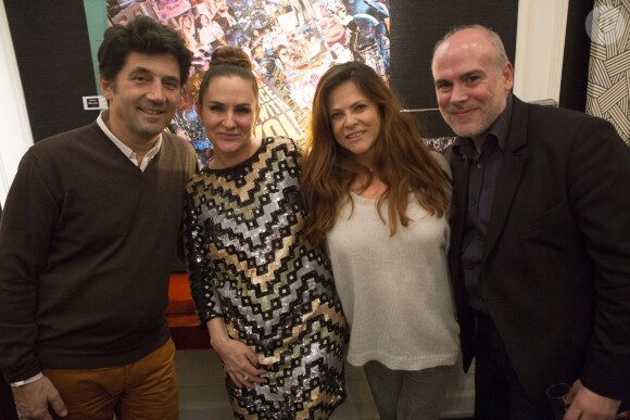 Anne Mondy, Bruno Madinier et Charlotte Valandrey, lors de la soirée de clôture de l'exposition d'Anne Mondy, Accords Croisés by Papertorn, au Dedar Showroom à Paris, en décembre 2015.