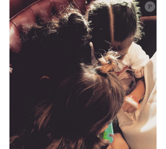 Kim Kardashian a publié une photo de sa fille North jouant avec sa cousine Penelop et une amie de famille sur sa page Instagram, le 20 janvier 2016.