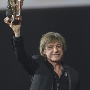 Jean-Louis Aubert à la 30e soirée des Victoires de la Musique au Zénith de Paris, le 13 février 2015.