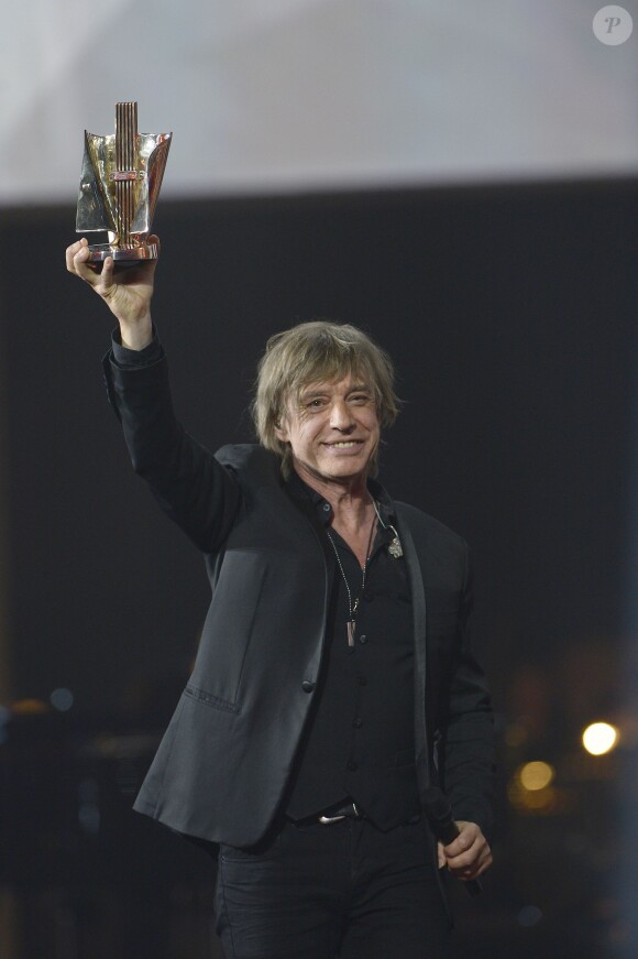 Jean-Louis Aubert à la 30e soirée des Victoires de la Musique au Zénith de Paris, le 13 février 2015.