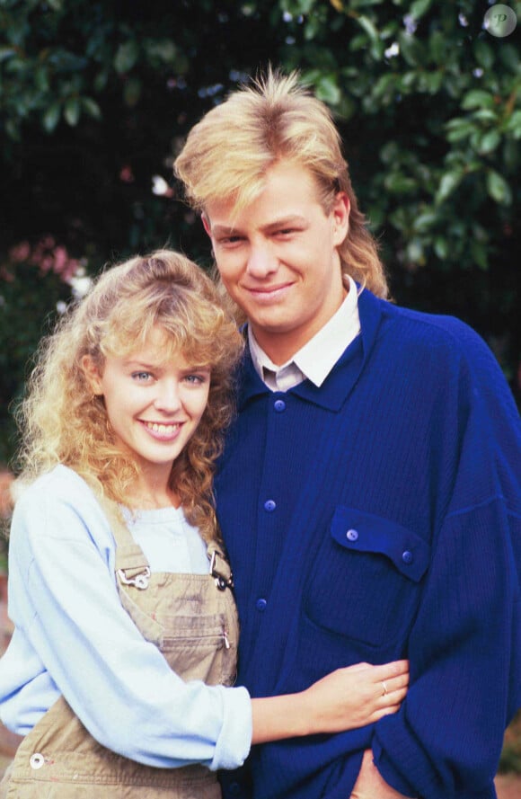 Kylie Minogue et Jason Donovan dans les années 1980.