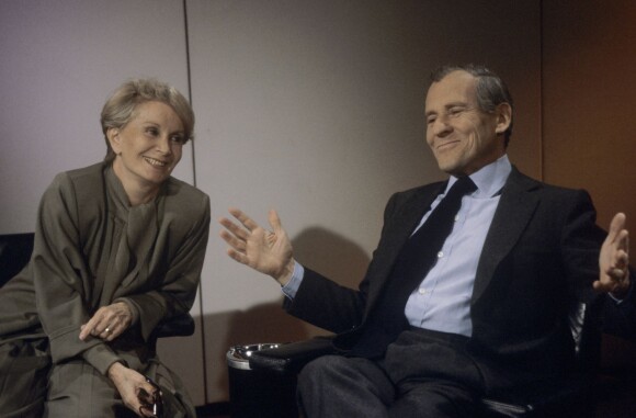 Madame Claude née Fernande Grudet et l'écrivain Jean d'Ormesson, le 6 mai 1986 sur un plateau de télé à Paris