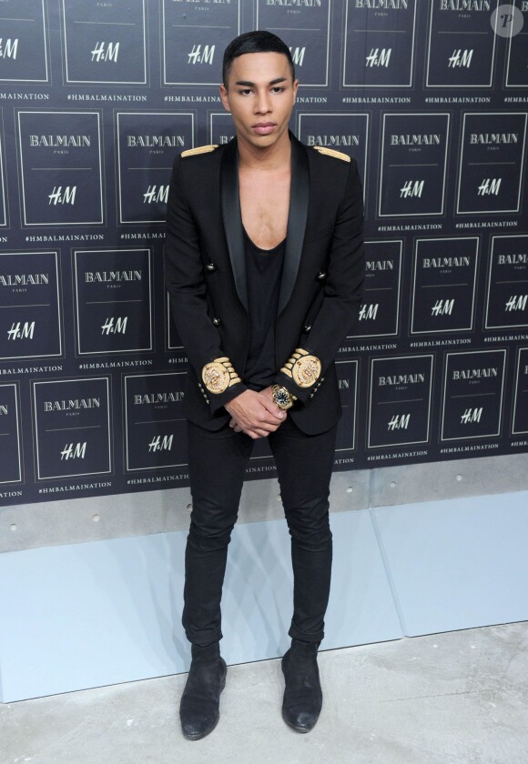 Olivier Rousteing - Défilé de mode "Balmain x H&M" au 23 Wall Street à New York, le 20 octobre 2015.