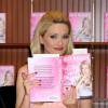 Le mannequin Holly Madison présente son livre Down the rabbit Hole à Las Vegas le 1er Juillet 2015.