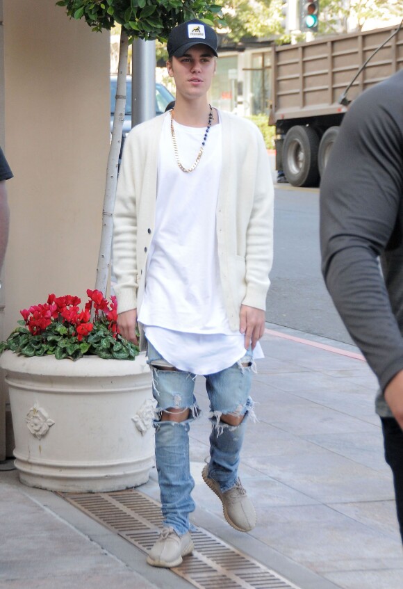 Justin Bieber est allé déjeuner avec Corey Gamble au restaurant The Bouchon à Beverly Hills, le 14 janvier 2016