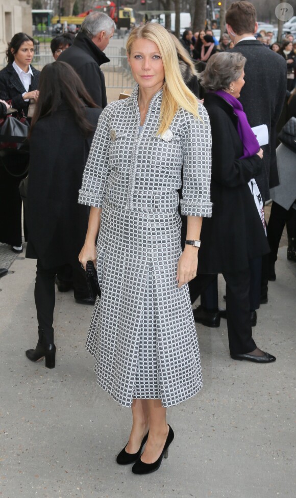Gwyneth Paltrow - Arrivées au défilé de mode Haute-Couture "Chanel", collection printemps-été 2016, à Paris. Le 26 janvier 2016  Arrivals at Chanel fashion show S/S 2016 in Paris. On january 26th 201626/01/2016 - Paris