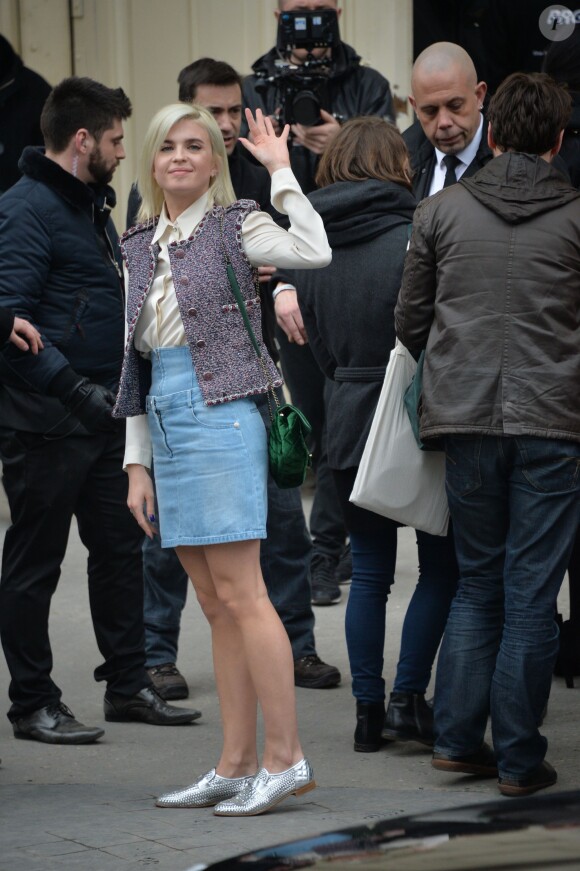 Cécile Cassel - Arrivées au défilé de mode Haute-Couture "Chanel", collection printemps-été 2016, à Paris. Le 26 janvier 2016 Arrivals at Chanel fashion show S/S 2016 in Paris.
