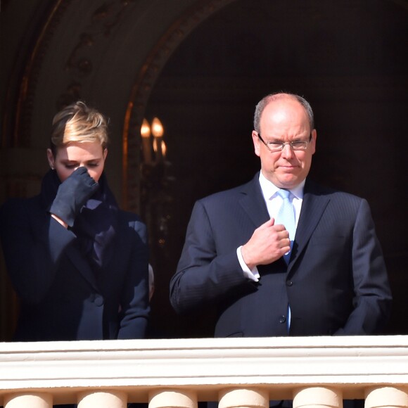 Le prince Albert II de Monaco et la princesse Charlène ont participé à la traditionnelle de la Sainte Dévote à Monaco, le 27 janvier 2016. C'est un jour férié en Principauté, avec la messe traditionnelle célébrée dans la cathédrale par Monseigneur Barsi, suivie de la procession vers le Palais dans les rues de Monaco Ville. ©Bruno Bebert/Bestimage