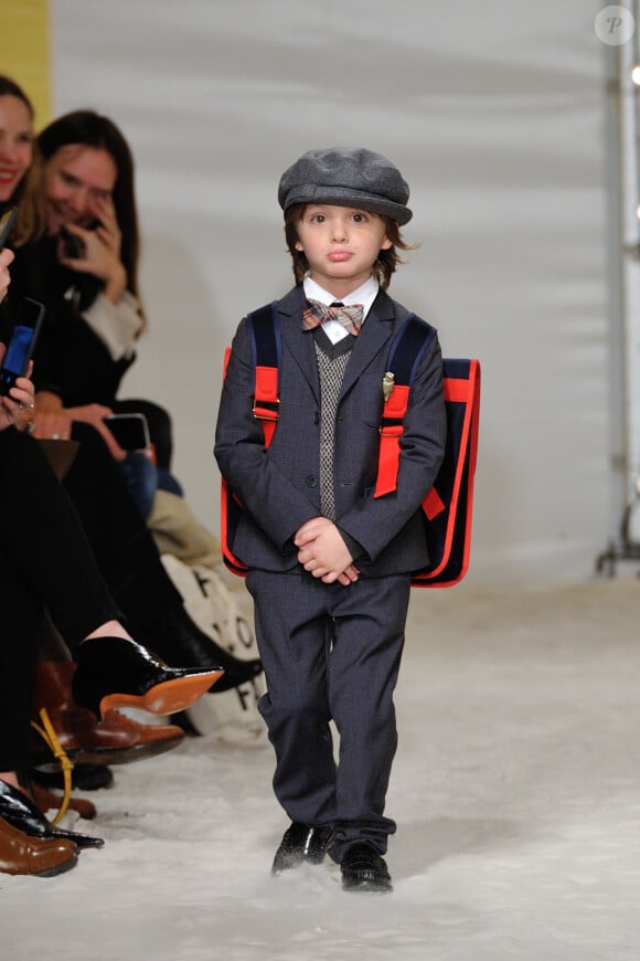 Le fils de Marc Lavoine Milo defile pour la collection Bonpoint pendant la fashion week a Paris, France, le 27 janvier 2016.