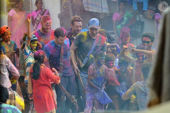Coldplay en tournage du clip de la chanson "Hymn for the Weekend" à Bombay. Septembre 2015.