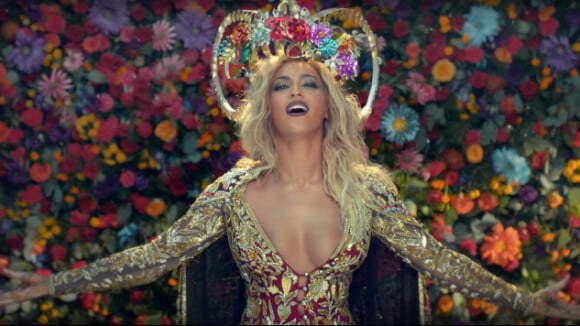 Chris Martin et Beyoncé dans le clip de la chanson "Hymn for the Weekend". Janvier 2016.