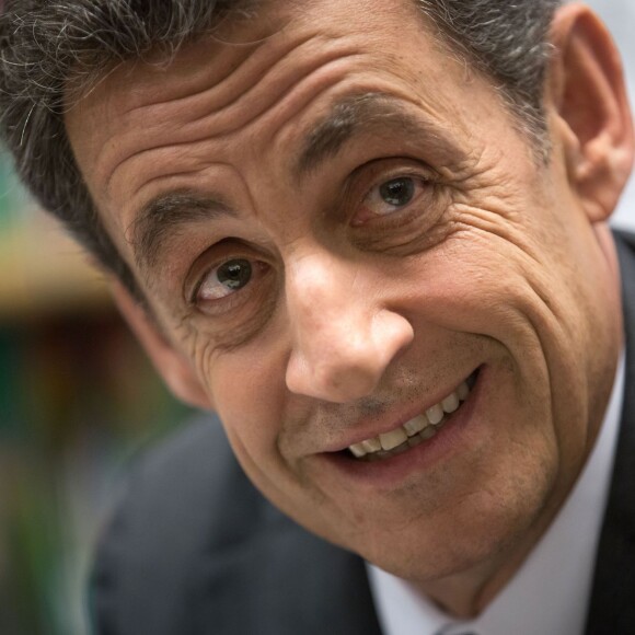 Semi Exclusif - Nicolas Sarkozy dédicace son livre La France pour la vie à la librairie Lamartine à Paris le 29 janvier 2016 © Cyril Moreau