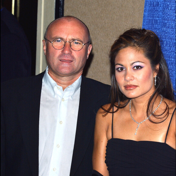 Phil Collins et son épouse Orianne lors des Songwriters Hall Of Fame Awards au Marriott Marquis Hotel de New York, le 12 juin 2003