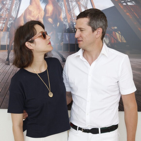 Exclusif - Marion Cotillard et son compagnon Guillaume Canet - People lors du Longines Paris Eiffel Jumping au Champ-de-Mars à Paris, le 4 juillet 2015.