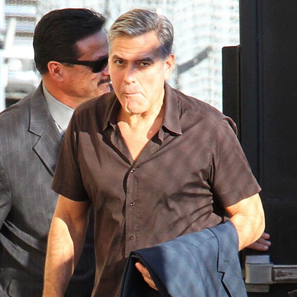 George Clooney arrive dans les studios de l'émission "Jimmy Kimmel Live!" à Hollywood, le 2 février 2016.