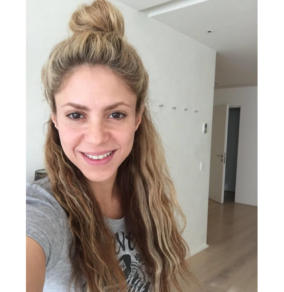Alors qu'elle fête ses 39 ans, Shakira se dévoile au naturel sur Instagram