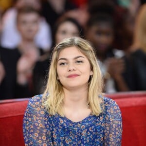 Louane Emera - Enregistrement de l'émission "Vivement Dimanche" à Paris le 3 Fevrier 2016 et qui sera diffusée le 7 Fevrier 2016. Invité principal Kev Adams. © Coadic Guirec/Bestimage