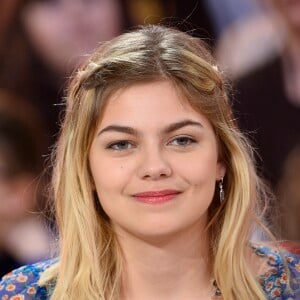 Louane Emera - Enregistrement de l'émission "Vivement Dimanche" à Paris le 3 Fevrier 2016 et qui sera diffusée le 7 Fevrier 2016. Invité principal Kev Adams. © Coadic Guirec/Bestimage