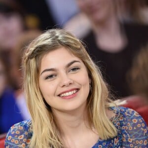 Louane Emera - Enregistrement de l'émission "Vivement Dimanche" à Paris le 3 Fevrier 2016 et qui sera diffusée le 7 Fevrier 2016. Invité principal Kev Adams. © Coadic Guirec/Bestimage