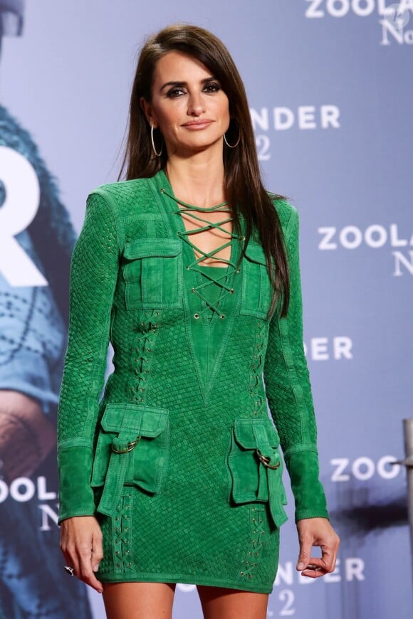 Penélope Cruz (robe Balmain) - Première de "Zoolander 2" à Berlin en Allemagne le 2 février 2016.