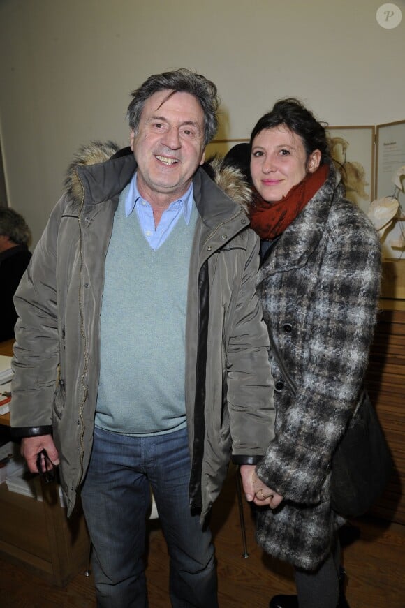 Daniel Auteuil et sa femme Aude - Vernissage de l'exposition d'Emmanuelle Cosso Merad et de Pierre-Marie Brisson à l'Atelier-galerie Clot à Paris le 6 décembre 2012.