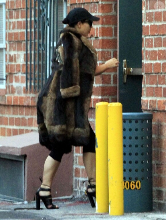 Exclusif - Kim Kardashian se rend dans un centre de dermatologie à Beverly Hills, le 1er février 2016.