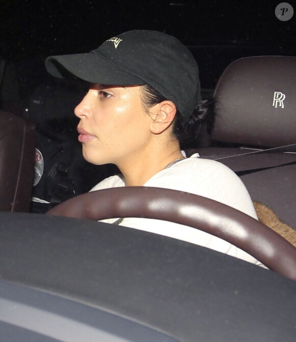 Exclusif - Kim Kardashian se rend dans un centre de dermatologie à Beverly Hills, le 1er février 2016.