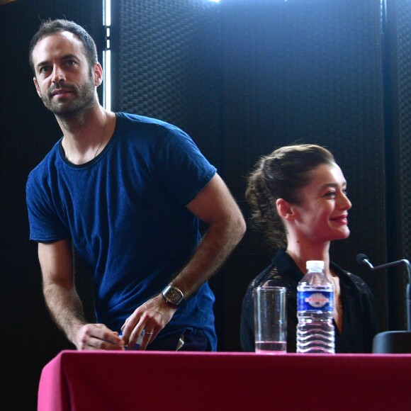 Benjamin Millepied et Aurélie Dupont, nouvelle directrice de la danse à l'Opéra de Paris, lors d'une conférence de presse à l'Opéra Garnier de Paris, le 4 février 2016, après l'annonce du départ de Benjamin Millepied.