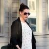 Anne Hathaway, enceinte quitte son cours de gym à West Hollywood le 22 janvier 2016.