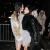 Kendall et Kylie Jenner fêtent la sortie de la nouvelle collection de 'Kendall + Kylie' à New York, le 8 février 2016.