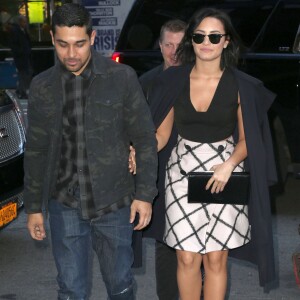 Demi Lovato et son compagnon Wilmer Valderrama main dans la main à New York le 26 octobre 2015.