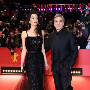 George Clooney et sa femme Amal Alamuddin Clooney - Tapis rouge du film "Ave, César !" lors de l'ouverture du 66e Festival International du Film de Berlin, la Berlinale, le 11 février 2016