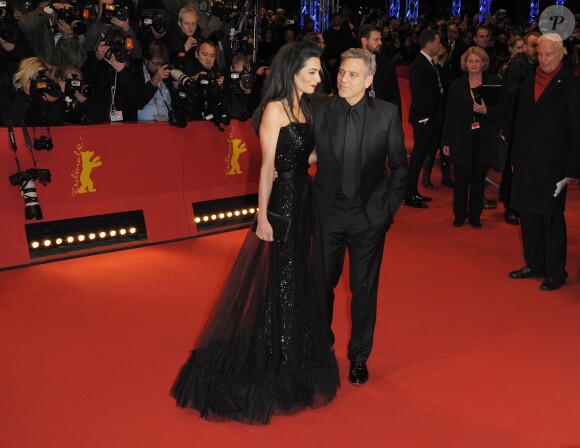 George Clooney et sa femme Amal Alamuddin Clooney - Tapis rouge du film "Ave, César !" lors de l'ouverture du 66e Festival International du Film de Berlin, la Berlinale, le 11 février 2016