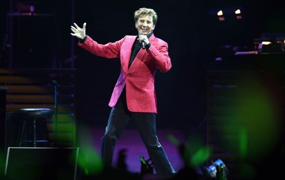 Barry Manilow en concert à l'O2 Arena de Londres, le 26 mai 2014