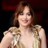 Dakota Johnson (bijoux Messika, collection Angel) - Avant-première européenne du film "How To Be Single" (Célibataire, mode d'emploi) à Londres. Le 9 février 2016.