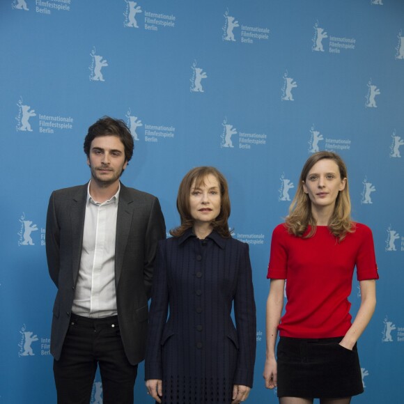 l'acteur Roman Kolinka, la réalisatrice Mia Hansen-Love, et l'actrice Isabelle Huppert - Photocall et conférence de presse du film "L'Avenir" au 66e festival du film de Berlin, la Berlinale à Berlin le 13 février 2016. © Corleone/Bestimag