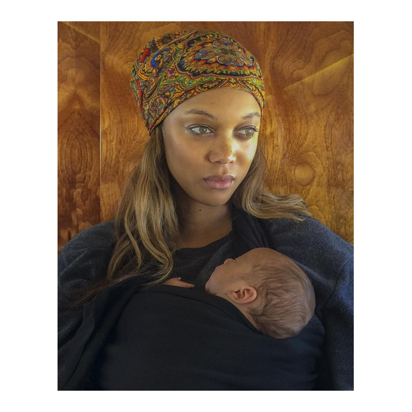 Tyra Banks dévoile la toute première photo de son fils York sur sa page Instagram, le 14 février 2016.