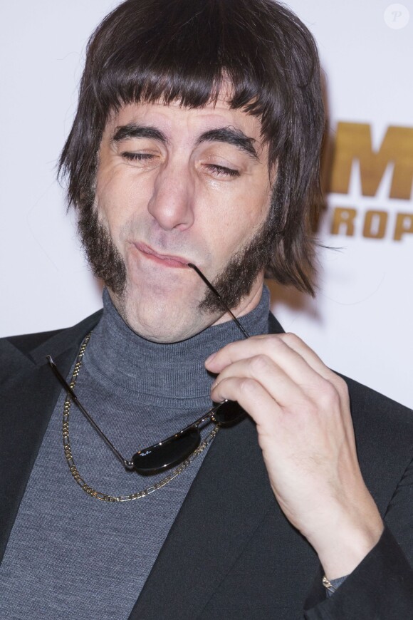 Sacha Baron Cohen au photocall du film "Grimsby - Agent Trop Spécial" à l'hôtel Bristol à Paris le 16 février 2016