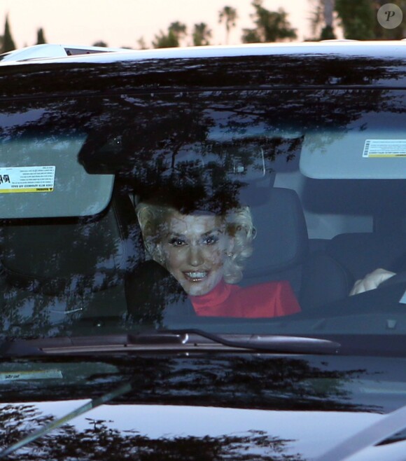 Gwen Stefani arrivant au mariage de Liberty Ross et Jimmy Iovine, le jour de la Saint Valentin, à Beverly Hills, le 14 février 2016.
