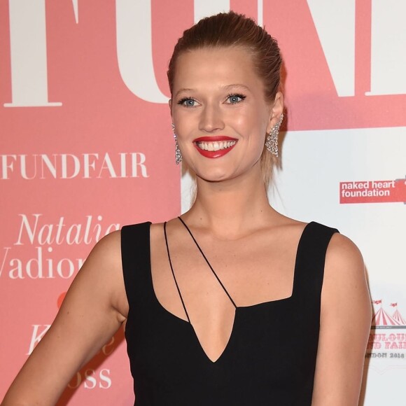 Toni Garrn (Bijoux Messika) - People au stand Messika lors de la soirée "Fabulous Fund Fair" organisée par l'association "Naked Heart" lors de la Fashion Week à Londres, le 20 février 2016.  Messika showroom during The Naked Heart Foundation Fabulous Fund Fair Fashion Party at London Fashion Week. 20 February 2016.20/02/2016 - Londres