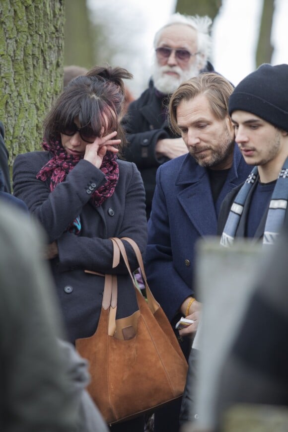 Sophie Marceau, Xawery et Vincent Zulawski - Sophie Marceau assiste aux obsèques de son ex-mari Andrzej Zulawski à Gora Kalwaria, près de Varsovie en Pologne le 22 février 2016. BEW / BESTIMAGE