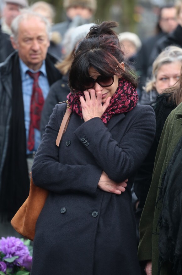Sophie Marceau en larmes, assiste aux obsèques de son ex-mari Andrzej Zulawski à Gora Kalwaria, près de Varsovie en Pologne le 22 février 2016. BEW / BESTIMAGE