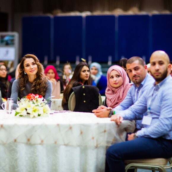 La reine Rania de Jordanie à Amman le 10 février 2016, lors du 6e Congrès des bénévoles jordaniens.