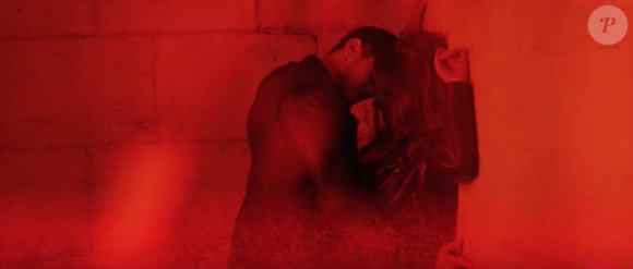 Rayane Bensetti et Denitsa Ikonomova, très complices lors d'une danse chorégraphiée par Chris Marques. Février 2016.